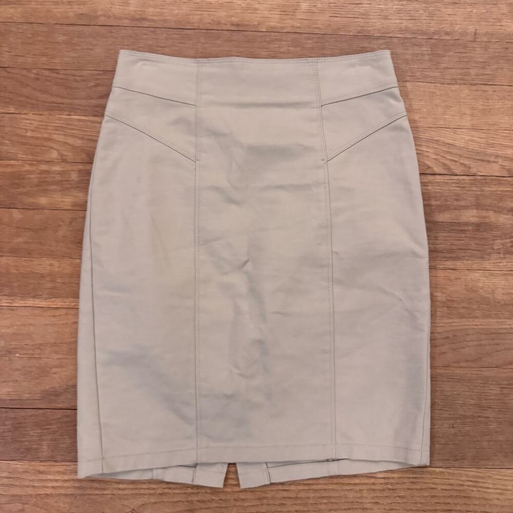 Ann Taylor Khaki Knee Length Pencil Skirt Size 00P
b32